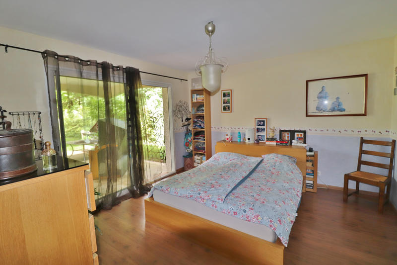 Villa - 182 m² - 6 pièces