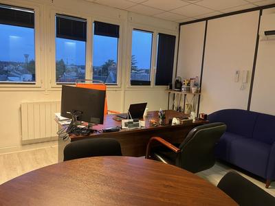 Bureau - 245 m²