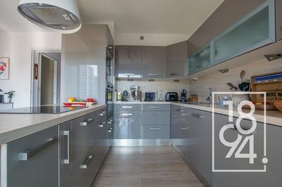 Appartement - 104 m² - 4 pièces