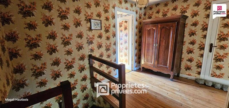 Propriété - 197 m² - 10 pièces