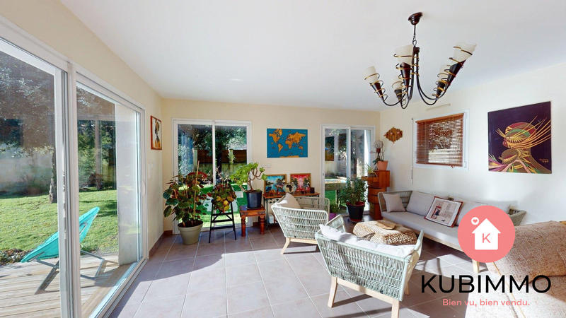 Maison traditionnelle - 175 m² - 8 pièces