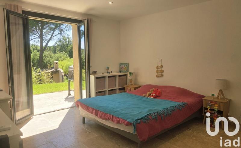 Maison - 240 m² - 8 pièces