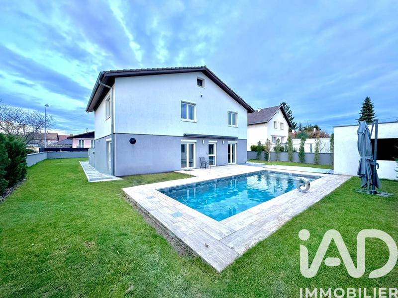 Maison - 162 m² - 6 pièces