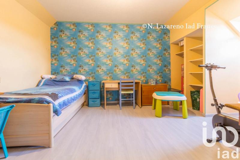 Maison - 180 m² - 7 pièces