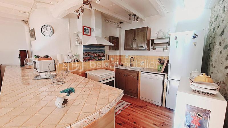 Maison en pierre - 111 m² - 7 pièces