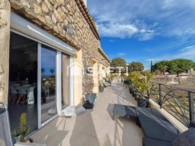 Maison - 90 m² - 3 pièces