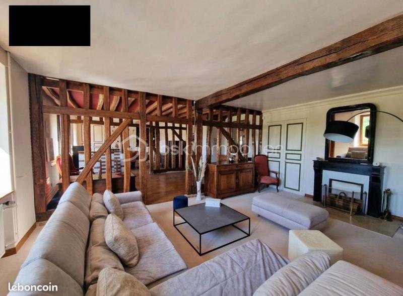 Demeure - 225 m² - 6 pièces