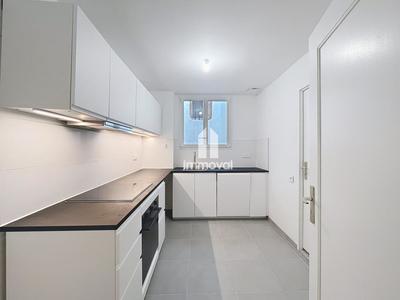 Appartement - 96 m² - 2 pièces