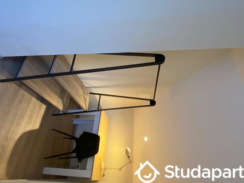 Chambre - 12 m² - 1 pièce