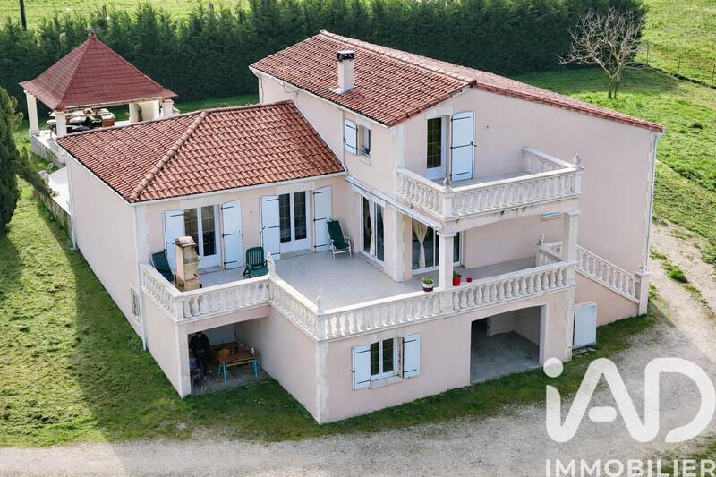 Maison - 170 m² - 7 pièces