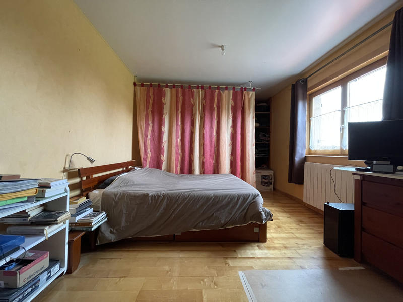 Maison - 211 m² - 6 pièces