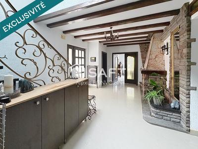 Maison - 300 m² - 15 pièces