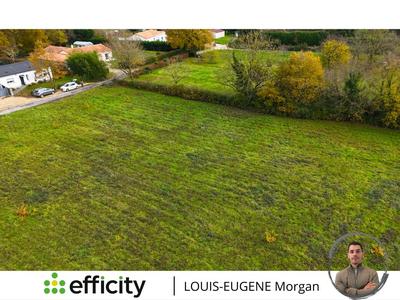 Terrain constructible - 2 418 m²