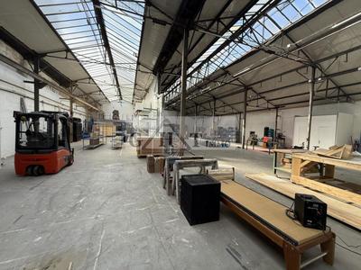 Entrepôt - 800 m²