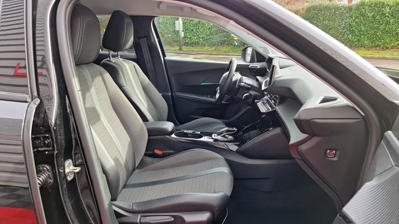 Peugeot 2008 Bluehdi 130 Ss Eat8 Allure