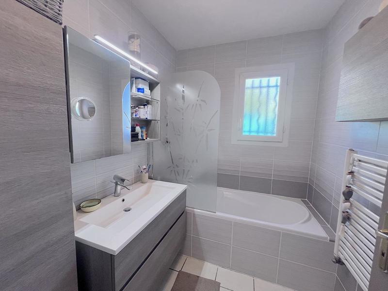 Maison - 87 m² - 4 pièces