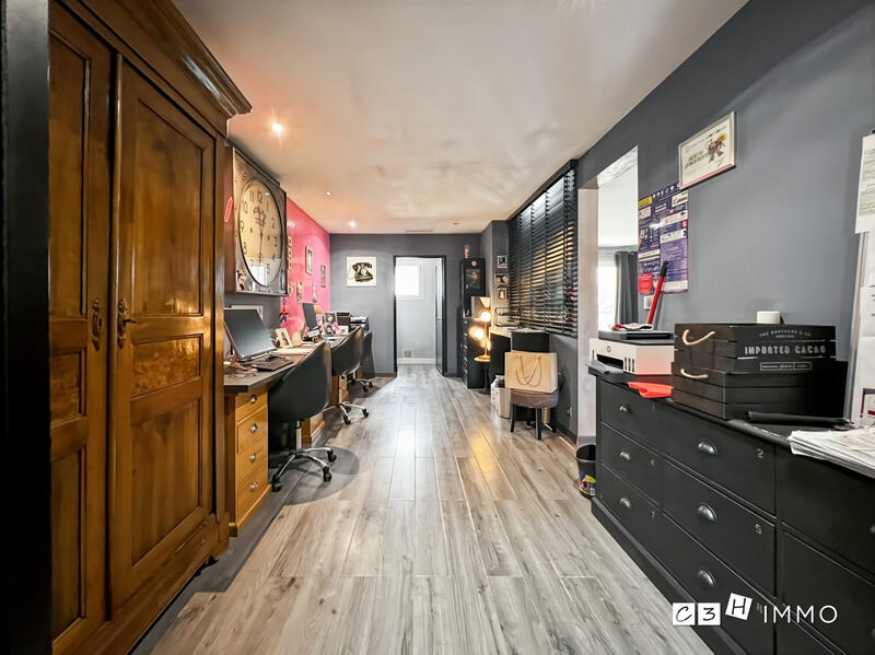 Maison - 145 m² - 5 pièces