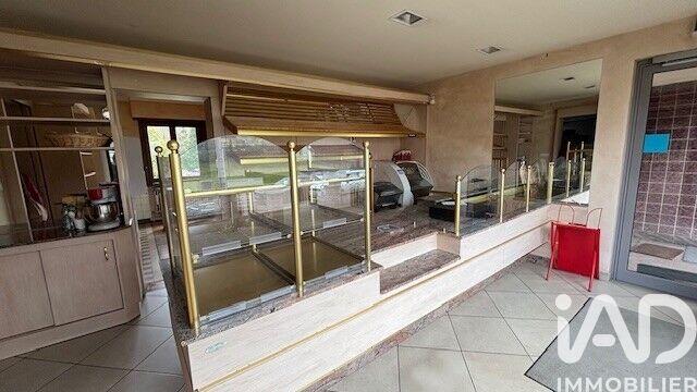 Maison de village - 251 m² - 7 pièces