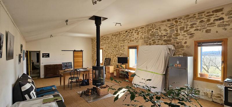 Maison - 220 m² - 8 pièces