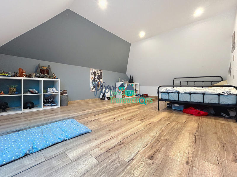 Maison - 132 m² - 7 pièces