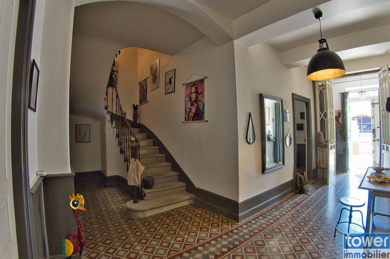 Maison de village - 320 m² - 9 pièces