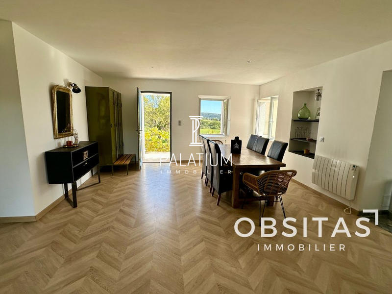 Maison - 195 m² - 6 pièces