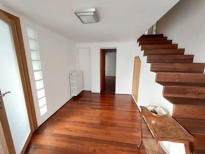 Maison - 171 m² - 7 pièces
