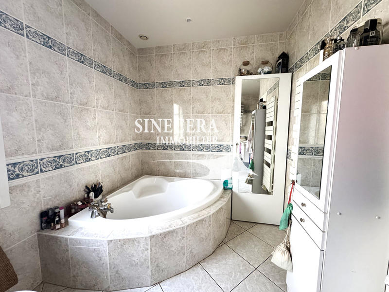 Maison - 151 m² - 5 pièces