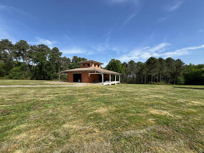 Maison - 185 m² - 3 pièces