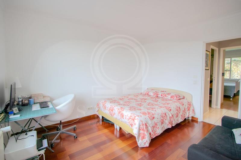 Maison ancienne - 240 m² - 8 pièces