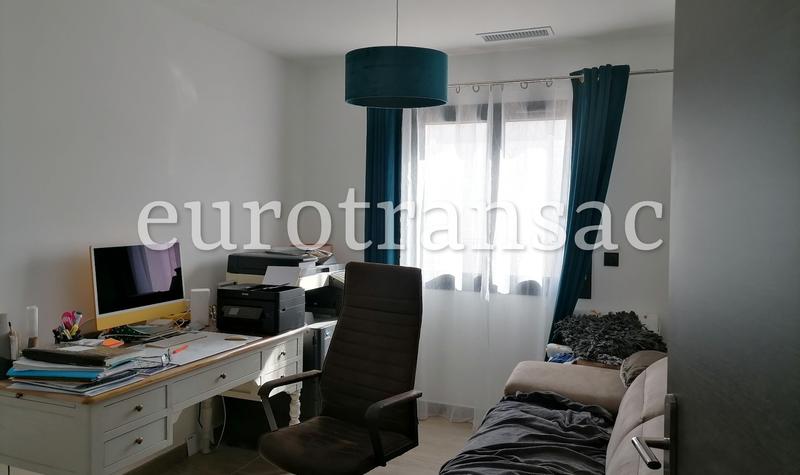 Villa - 179 m² - 7 pièces