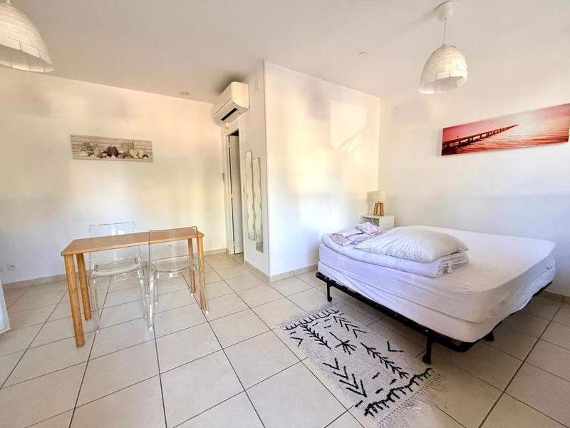 Maison - 214 m² - 12 pièces