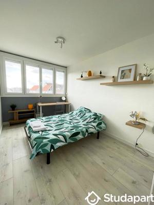 Chambre - 10 m² - 1 pièce