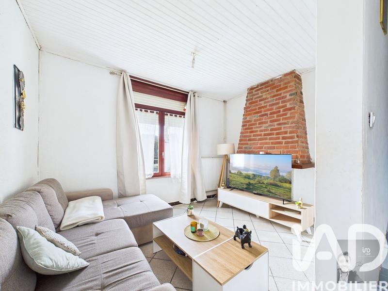 Maison - 90 m² - 5 pièces