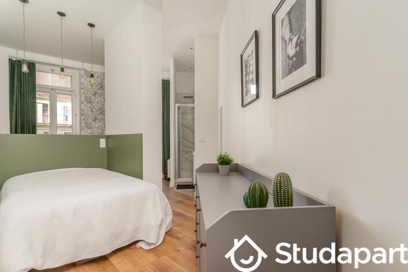 Chambre - 11 m² - 1 pièce