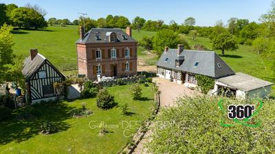 Maison - 140 m² - 6 pièces