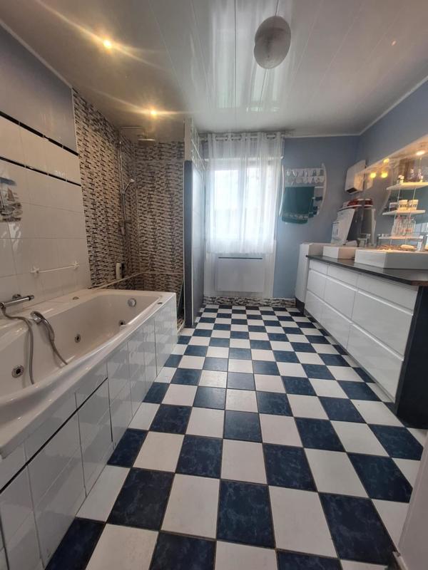 Maison - 135 m² - 5 pièces