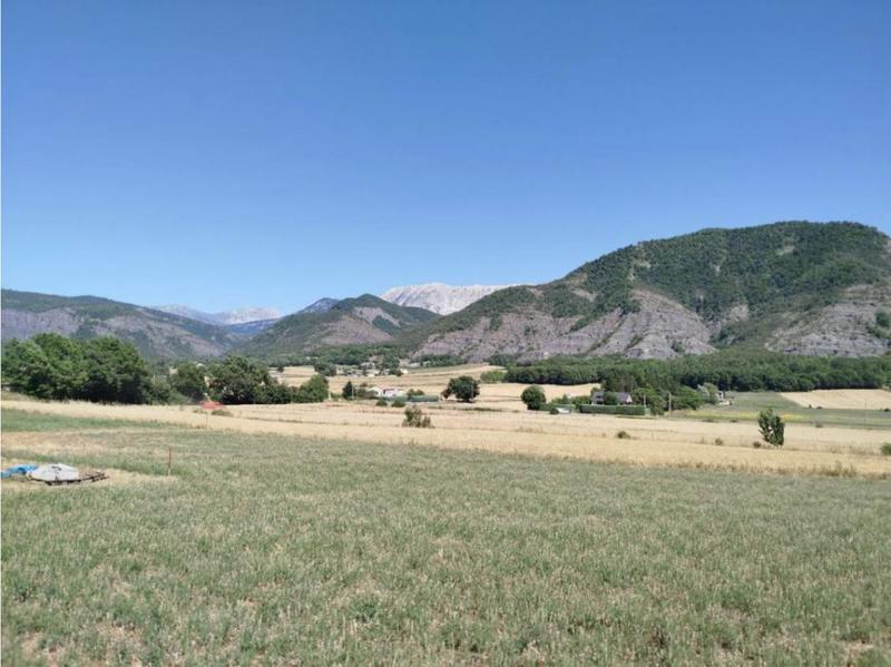 Terrain constructible - 600 m²