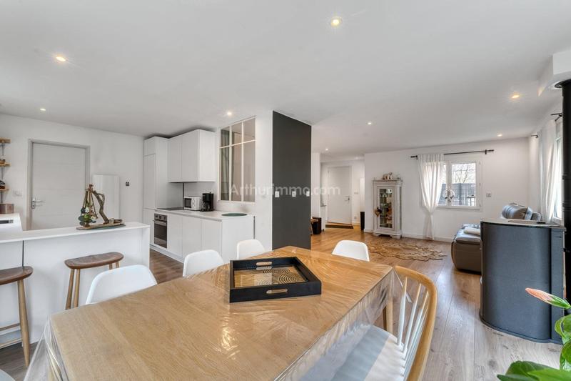 Maison - 96 m² - 4 pièces