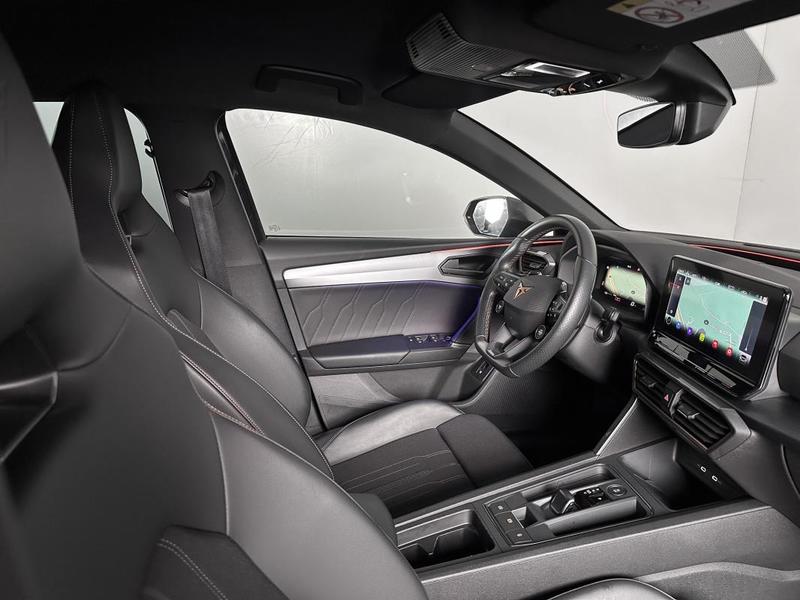 Cupra Leon Vz 245ch Dsg E-Hybride Rechargeable Ja19p Baquets Chauff Cockpit Carplay Regul Acc Camera