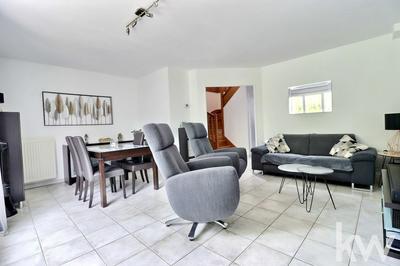 Maison - 98 m² - 4 pièces