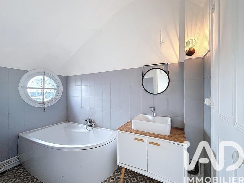 Maison - 143 m² - 7 pièces