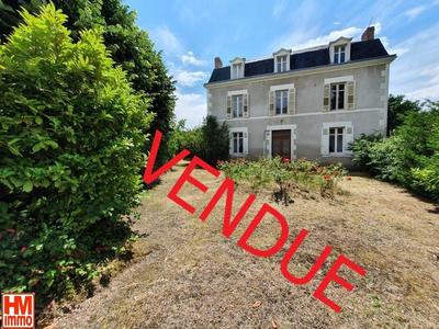 Maison - 180 m² - 12 pièces