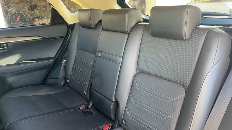 Lexus Nx 300h 2.5 Vvt-i 197 4wd E-Cvt Luxe