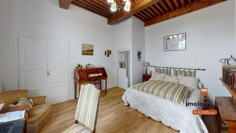 Maison ancienne - 196 m² - 7 pièces