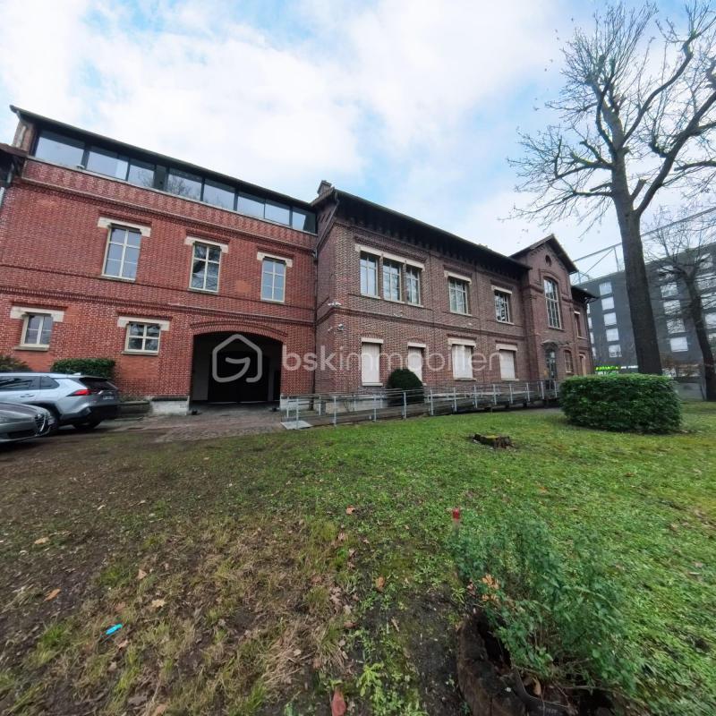 Immeuble - 1 665 m² - 33 pièces