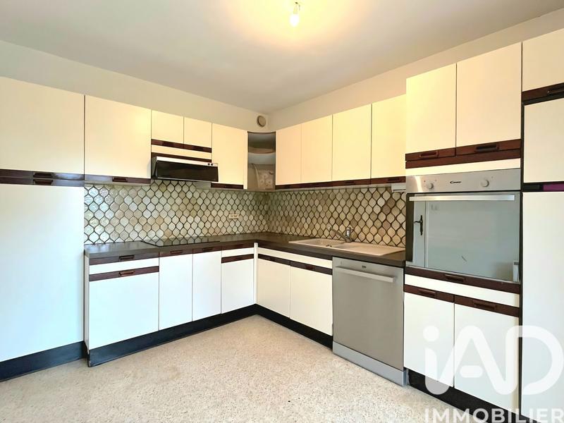 Maison - 99 m² - 5 pièces