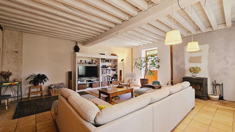 Maison - 216 m² - 8 pièces