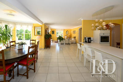 Maison contemporaine - 170 m² - 7 pièces