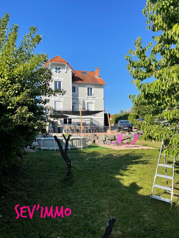 Maison - 183 m² - 7 pièces